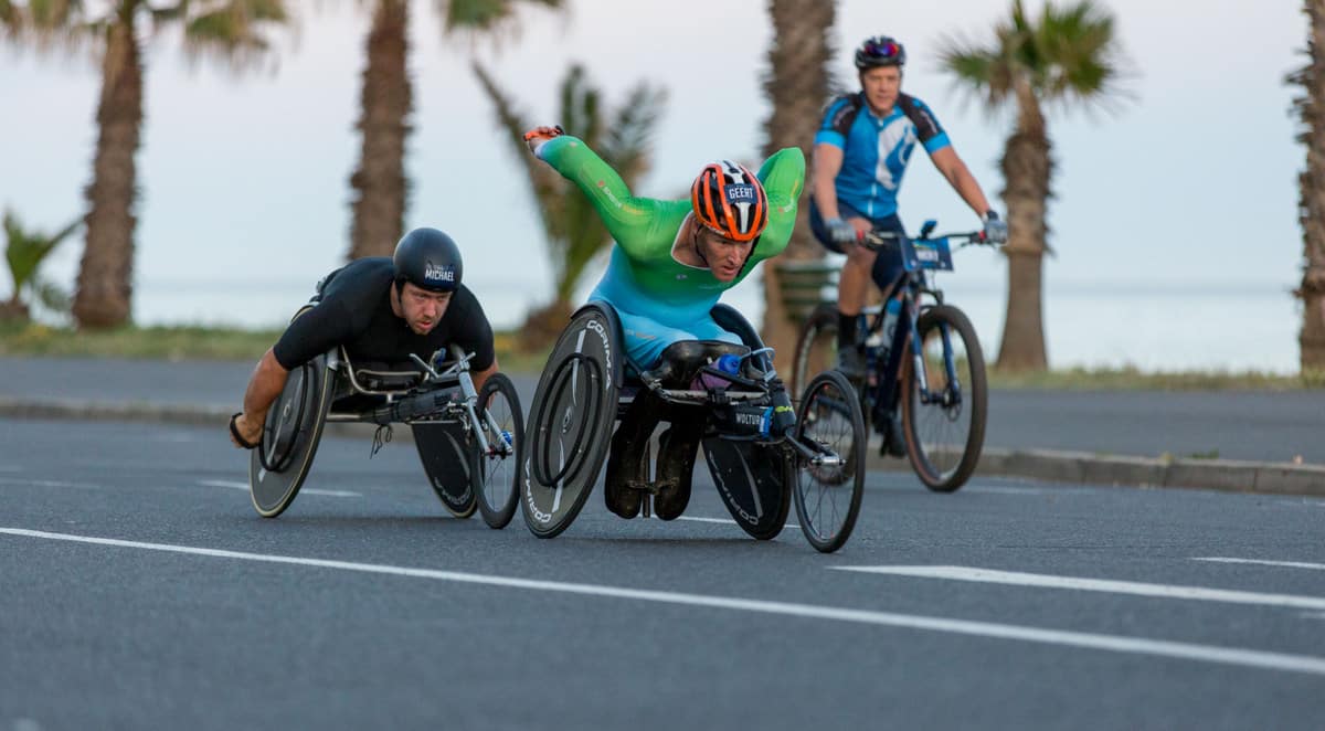 Featured image for “Schipper and Rainbow-Cooper Victorious in Sanlam Cape Town Marathon Wheelchair Races”